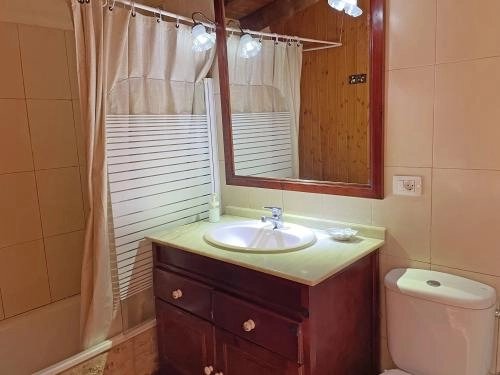 bathroom (en suite)