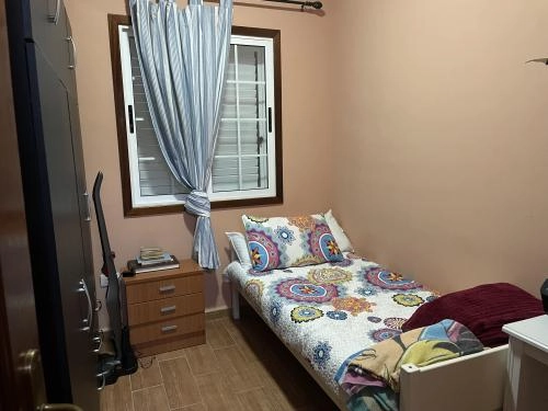 bedroom_2