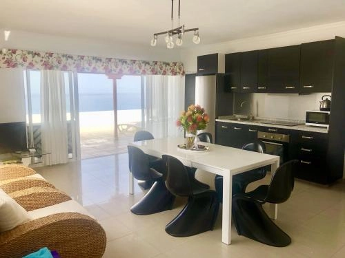 kitchen - dining room - ocean views terrace